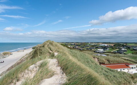 Franja - 100M from the Sea: Træ, Hus, Sommerhus, Hjem, Tag, Landdistrikt, Sidespor, Bjælkehytte, Garden Bygninger, Hårdttræ