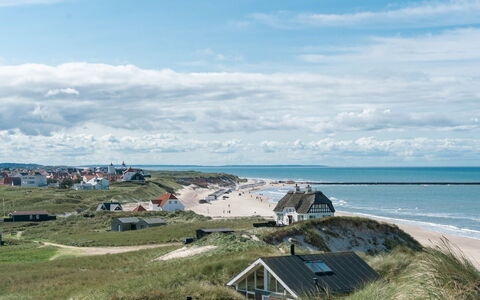 Franja - 100M from the Sea: Træ, Hus, Sommerhus, Hjem, Tag, Landdistrikt, Sidespor, Bjælkehytte, Garden Bygninger, Hårdttræ