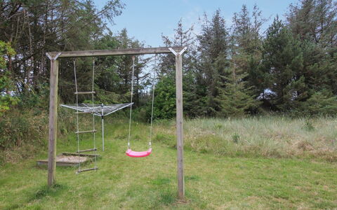 Nienke - 700M from the Sea: Boligområde, Tag, Forstad, Indkørsel, Estate, Skorsten