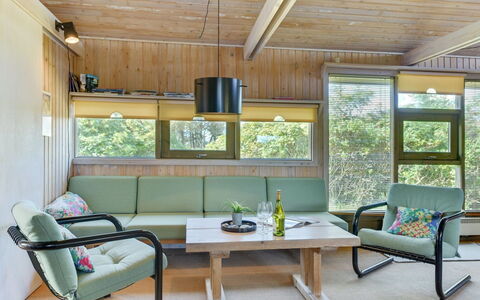 Aiva - 1.5Km from the Sea: Møbel, Indretning, Stol, Gulvbelægning, Bord, Udvej, Etage, Loft, Værelse, Eco Hotel