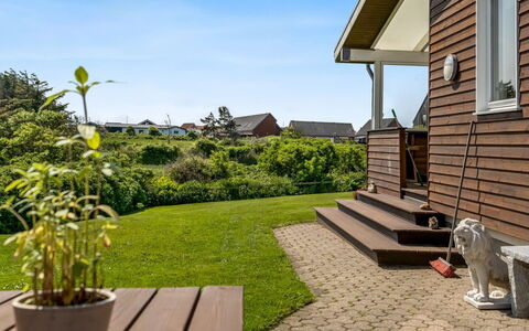 Söffren - 350M from the Sea: Loft, Gulvbelægning, Indretning, Etage, Kompositmateriale, Møbel, Udvej, Hotel, Design, Dagslys