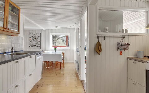 Greet - 700M from the Sea: Tag, Hus, Hjem, Sommerhus, Sidespor, Estate, Indkørsel, Garden Bygninger, Gård, Skur