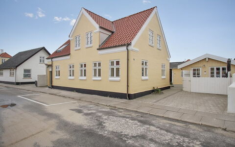Armi - 75M from the Sea: Tag, Hus, Hjem, Sommerhus, Sidespor, Estate, Indkørsel, Garden Bygninger, Gård, Skur