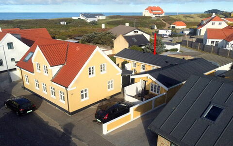 Armi - 75M from the Sea: Tag, Hus, Hjem, Sommerhus, Sidespor, Estate, Indkørsel, Garden Bygninger, Gård, Skur