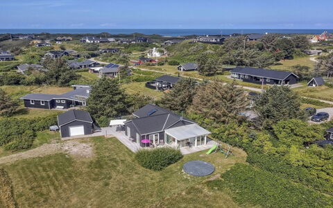 Annina - 500M from the Sea: Tag, Hus, Hjem, Sommerhus, Sidespor, Estate, Indkørsel, Garden Bygninger, Gård, Skur