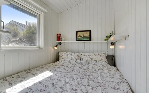 Abbie - 10M from the Sea: Træ, Loft, Etage, Soveværelse, Sengetøj, Seng, Sengetøj, Hårdttræ, Sengetøj, Planke