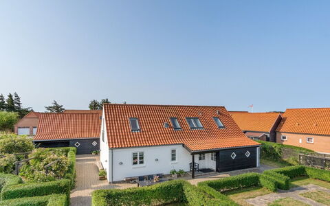 Pelagija - 900M from the Sea: Tag, Hus, Hjem, Boligområde, Facade, Arkitektur, Sommerhus, Estate, Land Lot, Stuehus