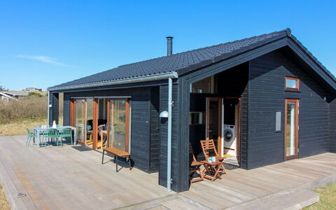 Tuire - 250M from the Sea: Træ, Sommerhus, Tag, Planke, Sidespor, Hårdttræ, Skur, Garden Bygninger, Bjælkehytte, Bejdse