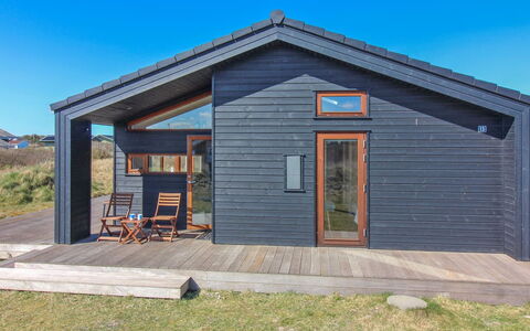 Tuire - 250M from the Sea: Træ, Dør, Sommerhus, Tag, Planke, Hårdttræ, Skur, Sidespor, Garden Bygninger, Bejdse