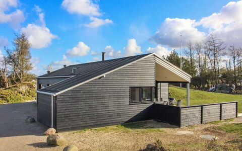 Vanamo - 300M from the Sea: Træ, Hjem, Veranda, Dæk, Hårdttræ, Tag, Bejdse, Trægulve, Eco Hotel