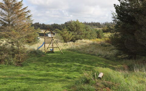 Vanamo - 300M from the Sea: Træ, Hjem, Veranda, Dæk, Hårdttræ, Tag, Bejdse, Trægulve, Eco Hotel