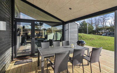 Vanamo - 300M from the Sea