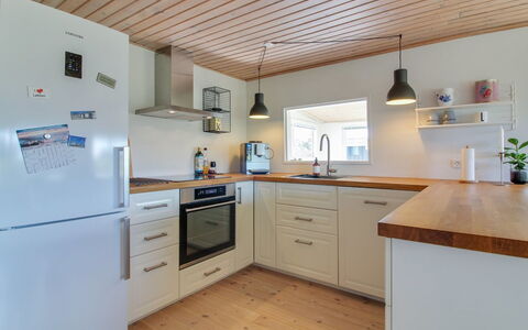 Dodo - 500M from the Sea: Græs, Hus, Tag, Sommerhus, Hjem, Busk, Stuehus, Land Lot, Landdistrikt