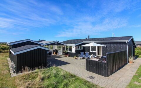 Dodo - 500M from the Sea: Græs, Hus, Tag, Sommerhus, Hjem, Busk, Stuehus, Land Lot, Landdistrikt