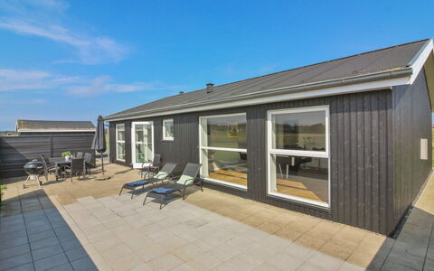 Siger - 1.6Km from the Sea: Træ, Hjem, Veranda, Dæk, Hårdttræ, Tag, Bejdse, Trægulve, Eco Hotel
