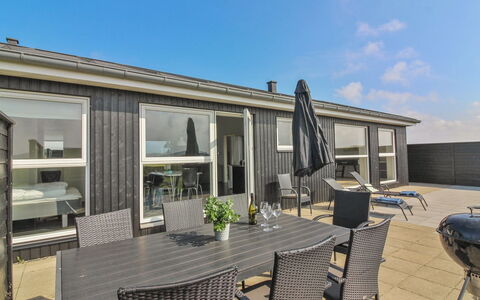 Siger - 1.6Km from the Sea: Træ, Hjem, Veranda, Dæk, Hårdttræ, Tag, Bejdse, Trægulve, Eco Hotel