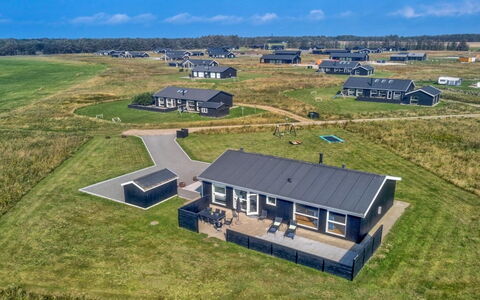 Siger - 1.6Km from the Sea: Træ, Hjem, Veranda, Dæk, Hårdttræ, Tag, Bejdse, Trægulve, Eco Hotel
