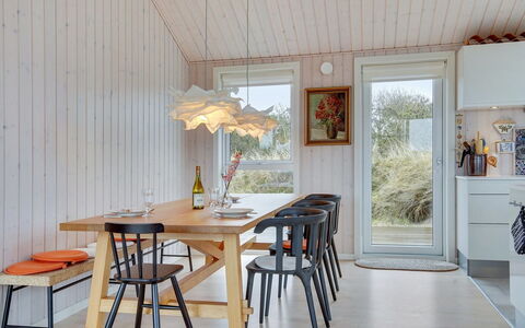 Marthine - 200M from the Sea: Hus, Hjem, Dør, Tag, Sommerhus, Estate, Have, Skygge, Sidespor, Gård