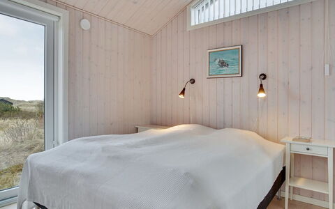 Marthine - 200M from the Sea: Hus, Hjem, Dør, Tag, Sommerhus, Estate, Have, Skygge, Sidespor, Gård