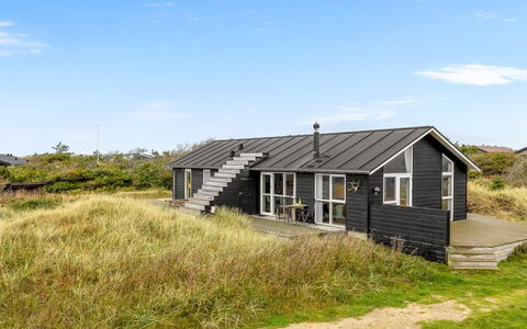 Marthine - 200M from the Sea: Træ, Hus, Sne, Sommerhus, Hjem, Vinter, Tag, Fryser, Sidespor, Hældning