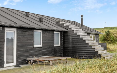 Marthine - 200M from the Sea: Træ, Hus, Sne, Sommerhus, Hjem, Vinter, Tag, Fryser, Sidespor, Hældning