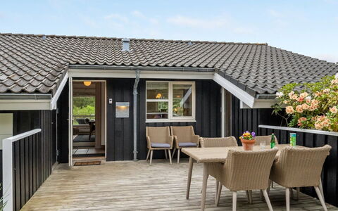 Jara - 700M from the Sea: Sommerhus, Skur, Hytte, Stuehus, Prærie, Hytte, Lade, Bjælkehytte, Garden Bygninger