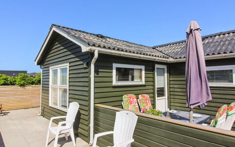 Nore - 350M from the Sea: Træ, Hus, Sommerhus, Hjem, Tag, Landdistrikt, Sidespor, Bjælkehytte, Garden Bygninger, Hårdttræ