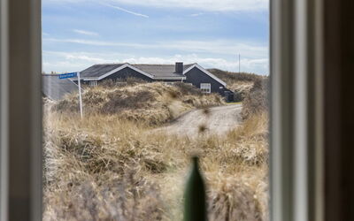 Jarla - 250M from the Sea