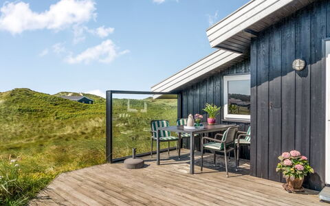 Fatiha - 100M from the Sea: Hus, Hjem, Dør, Tag, Sommerhus, Estate, Have, Skygge, Sidespor, Gård