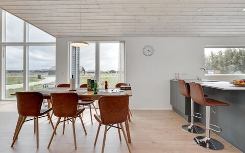 Arlina - 1.5Km from the Sea: Træ, Hjem, Veranda, Dæk, Hårdttræ, Tag, Bejdse, Trægulve, Eco Hotel