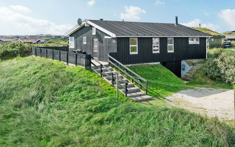 Laghmund - 250M from the Sea: Arkitektur, Hjem, Sommerhus, Hus, Land Lot, Tag, Landdistrikt, Hældning, Estate, Sidespor