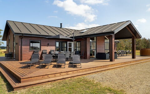 Moreen - 1.5Km from the Sea: Træ, Tag, Hjem, Sidespor, Hus, Sommerhus, Estate, Garden Bygninger, Stuehus, Veranda