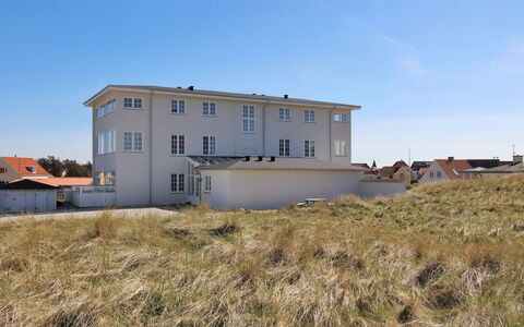 Lenaya - 75M from the Sea: Vindue, Facade, Arkitektur, Boligområde, Hjem, Land Lot, Skydevindue, Estate, Dagslys, Gips