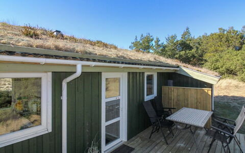 Taina - 1.1Km from the Sea: Hus, Hjem, Dør, Tag, Sommerhus, Estate, Have, Skygge, Sidespor, Gård