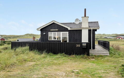 Helma - 200M from the Sea: Træ, Hus, Sommerhus, Hjem, Tag, Landdistrikt, Sidespor, Bjælkehytte, Garden Bygninger, Hårdttræ
