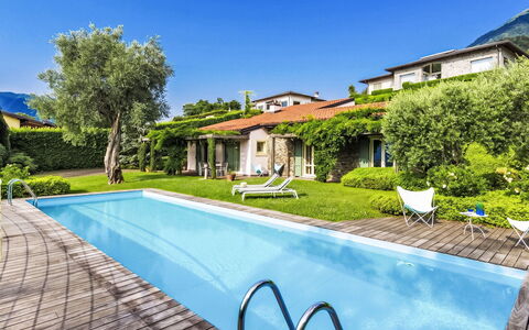 Villa Ulivo: Blå, Svømmepøl, Udvej, Fritid, Eco Hotel, Udendørs Møbler, Villa, Ferieby, Hotel, Liggestol