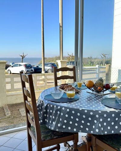 Front De Mer