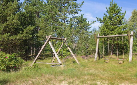 Thordo - 2.4Km from the Sea: Hus, Hjem, Tag, Sommerhus, Land Lot, Estate, Stuehus, Landsby, Farm