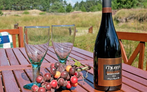 Siegried - 2.2Km from the Sea: Flaske, Glas Flaske, Vin, Vinflaske, Barware