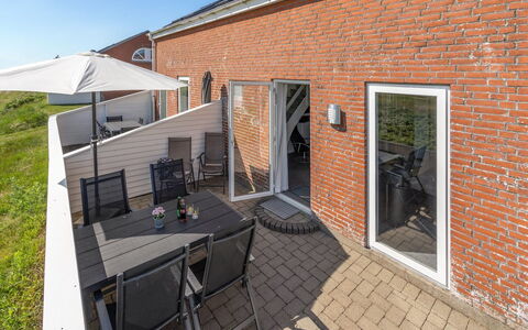 Maura - 2.3Km from the Sea: 
