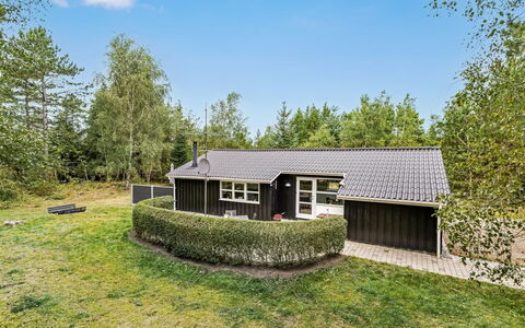 Troen - 3.8Km from the Sea: Hvid