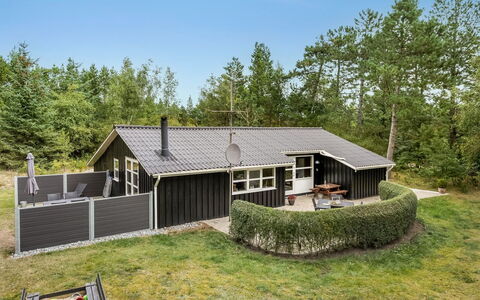 Troen - 3.8Km from the Sea: Hvid