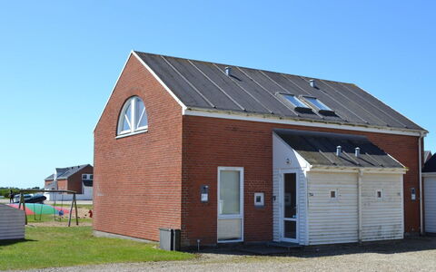 Daya - 2.3Km from the Sea: Daytime, Bygning, Byområde, Hovedstadsområde, City, Lejlighed, Kvarter, Metropolis, Skyscraper