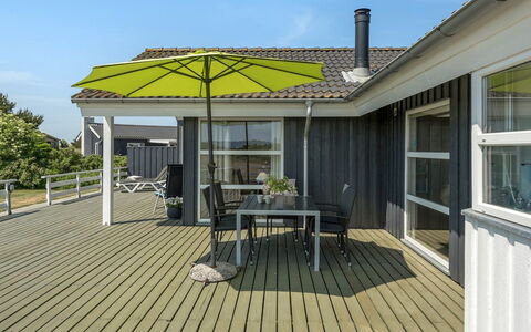 Chrisse - 550M from the Sea: Sommerhus, Skur, Hytte, Stuehus, Prærie, Hytte, Lade, Bjælkehytte, Garden Bygninger