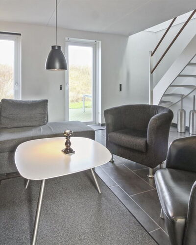 Alvild - 2.3Km from the Sea