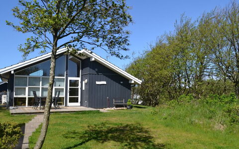 Fides - 600M from the Sea: Daytime, Bygning, Byområde, Hovedstadsområde, City, Lejlighed, Kvarter, Metropolis, Skyscraper