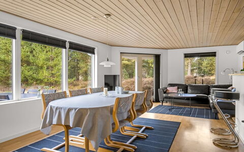 Micke - 3.2Km from the Sea: Etage, Loft, Svømmepøl, Udvej, Design, Stol, Dagslys, Hotel, Villa, Penthouselejlighed