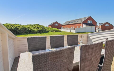 Faidra - 2.5Km from the Sea: Hjem, Udendørs Møbler, Altan, Dæk, Skygge, Gård, Dagslys, Bejdse, Hårdttræ, Veranda