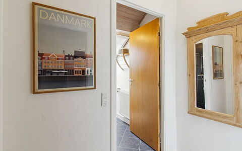 Jasna - 2.3Km from the Sea: Græs, Træ, Landdistrikt, Busk, Sommerhus, Tag, Almindeligt, Land Lot, Hjem, Bunddække