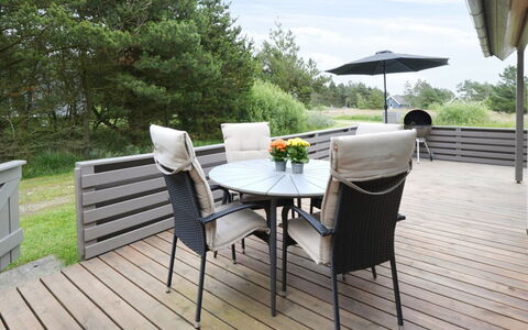 Sigwid - 2.7Km from the Sea: Græs, Træ, Landdistrikt, Busk, Sommerhus, Tag, Almindeligt, Land Lot, Hjem, Bunddække
